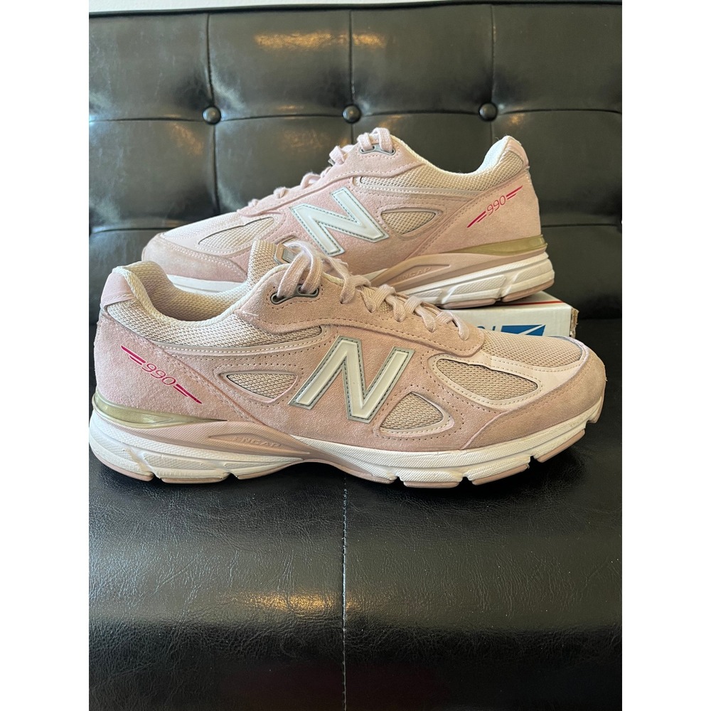 New Balance‎ 990v4 Pink Ribbon